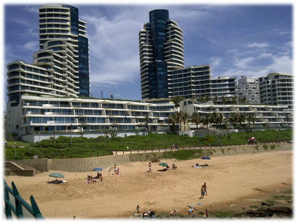 Beachfront Luxury @ Umhlanga Дурбан Экстерьер фото